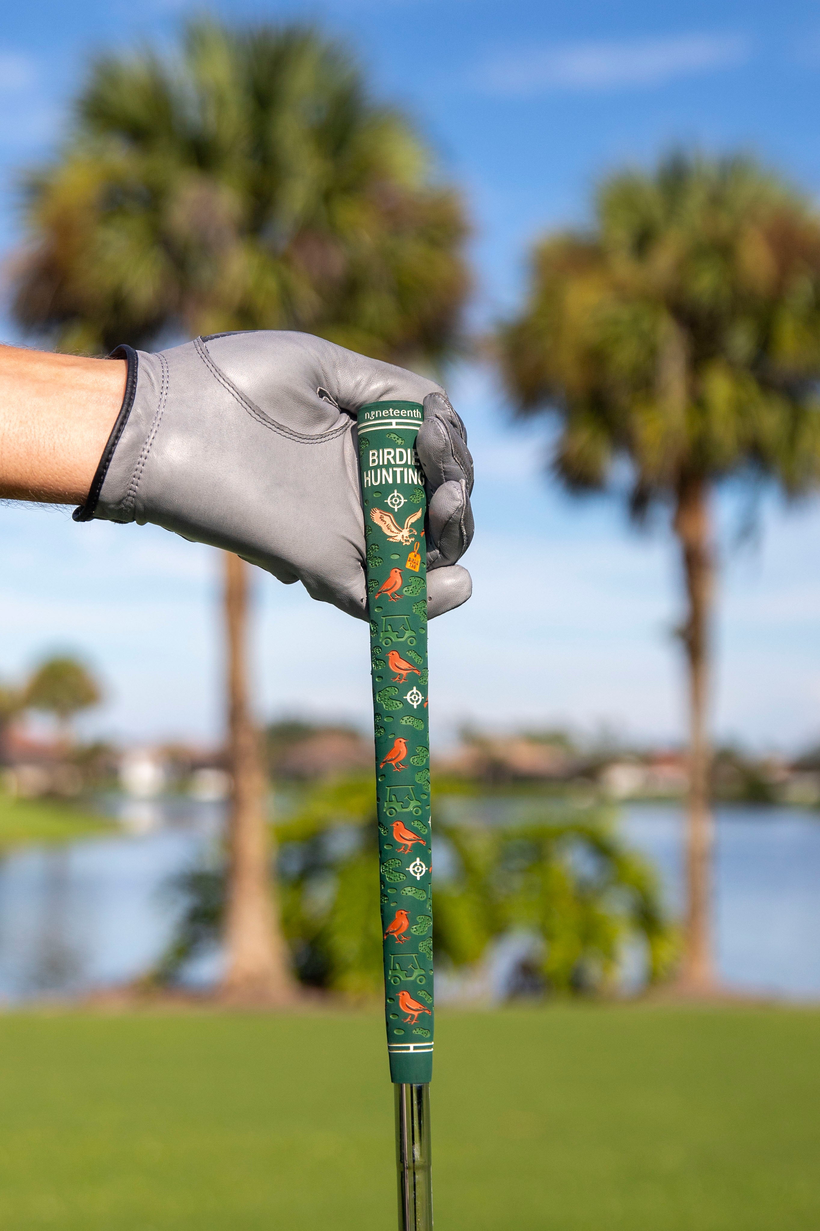 Birdie Hunting golf grip on club