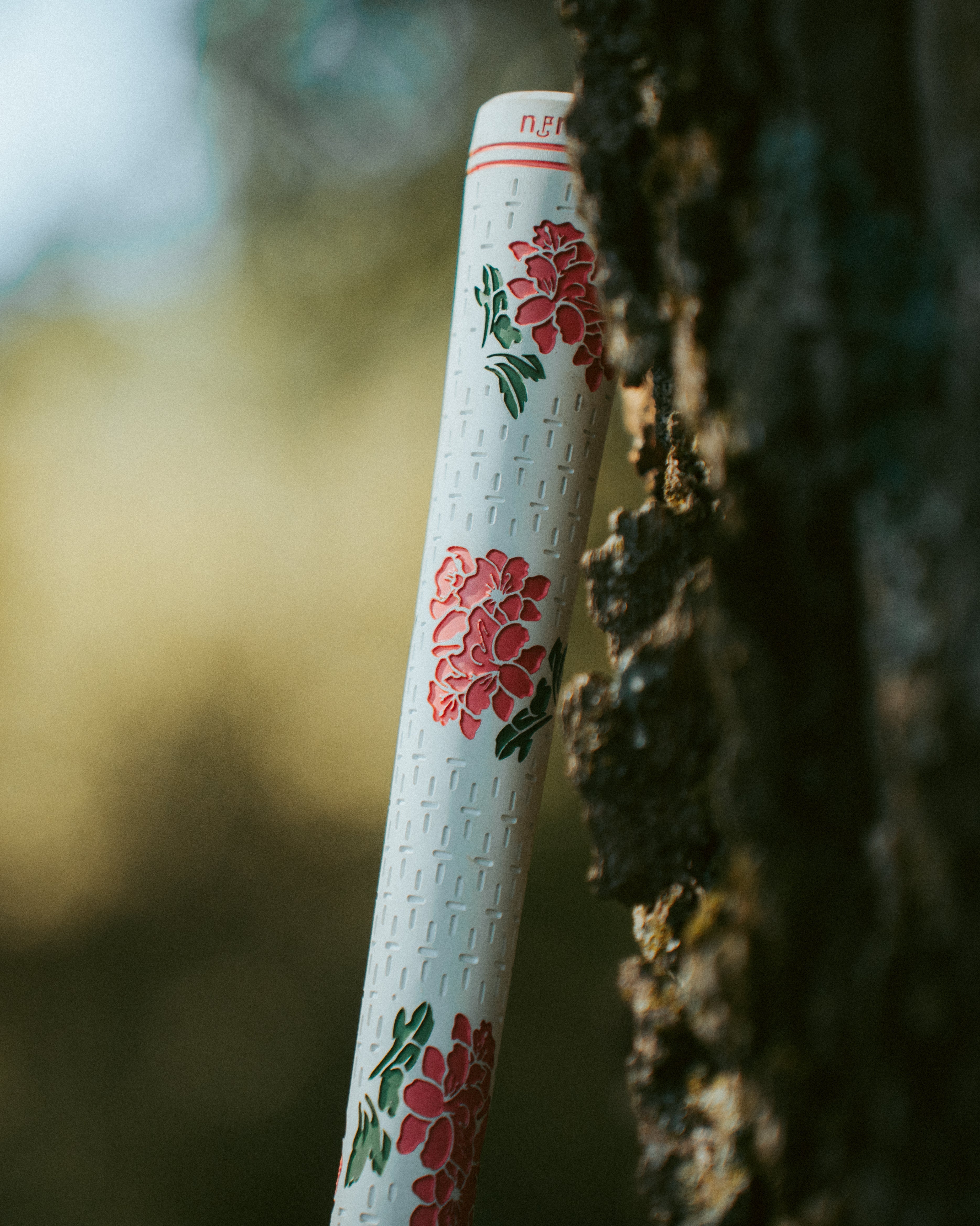 Blooms and Birdies golf grip on club